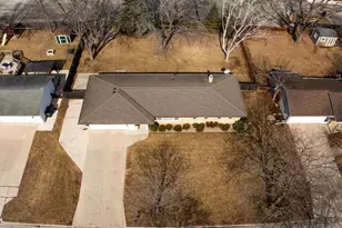 1112 Blue Ridge Dr, Green Bay, WI 54304 - Photo 36