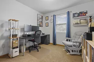 137 Gruenwald Ave, Neenah, WI 54956 - Photo 36