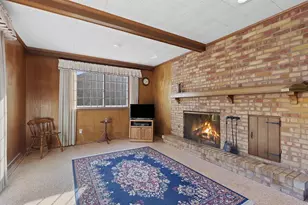 907 Ernst Dr, Green Bay, WI 54304 - Photo 16