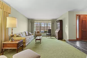 907 Ernst Dr, Green Bay, WI 54304 - Photo 4