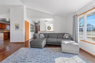 3473 Wiggins Way, Green Bay, WI 54311 - Photo 4