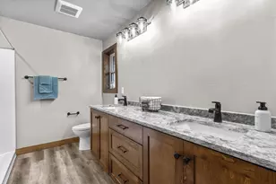 2984 Creekwood Dr, Green Bay, WI 54311 - Photo 36