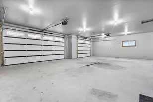 2984 Creekwood Dr, Green Bay, WI 54311 - Photo 30