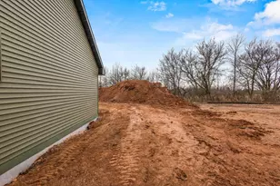 2984 Creekwood Dr, Green Bay, WI 54311 - Photo 48
