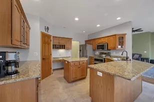 2503 Wilding Way, Suamico, WI 54173 - Photo 28