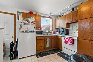 1472 Chicago St, Green Bay, WI 54301 - Photo 10