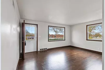 332 E St Joseph Street, Green Bay, WI 54301 - Photo 4