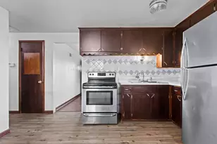 332 E St Joseph St, Green Bay, WI 54301 - Photo 8