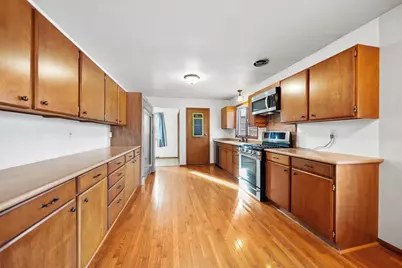 824 Starboard Court, Oshkosh, WI 54901 - Photo 10
