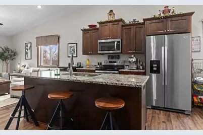 1054 W Willis Way, Appleton, WI 54913 - Photo 10