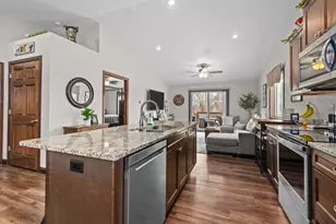 1054 W Willis Wy, Appleton, WI 54913 - Photo 8