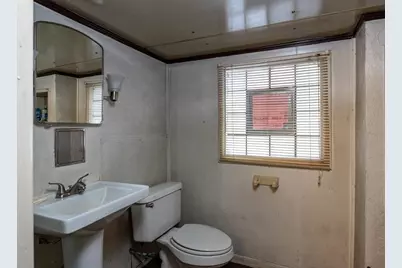 9651 Clayton Avenue, Neenah, WI 54956 - Photo 14