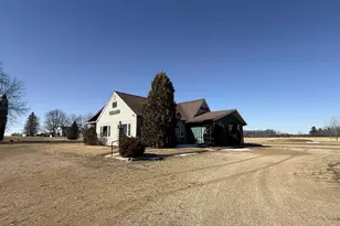 N3925 Friendship Circle, Shawano, WI 54166 - Photo 4