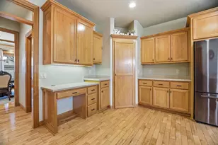 3020 E Fallcreek Ln, Appleton, WI 54913 - Photo 10