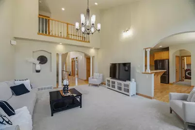 3020 E Fallcreek Lane, Appleton, WI 54913 - Photo 4