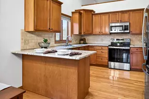 1831 E Sylvan Ave, Appleton, WI 54915 - Photo 4