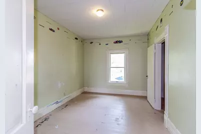 211 E Wolf River Avenue, New London, WI 54961 - Photo 36