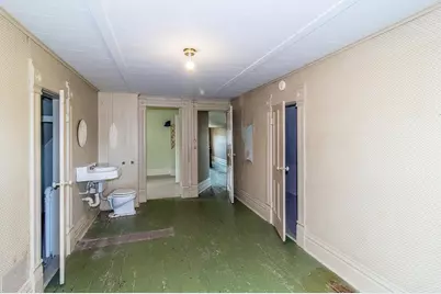 211 E Wolf River Avenue, New London, WI 54961 - Photo 40