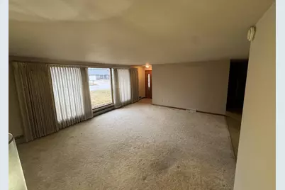 2414 Lina Lane, Green Bay, WI 54304 - Photo 10