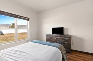 517 Pebblestone Cir, Hobart, WI 54155 - Photo 32