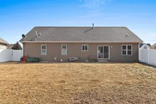 517 Pebblestone Cir, Hobart, WI 54155 - Photo 54