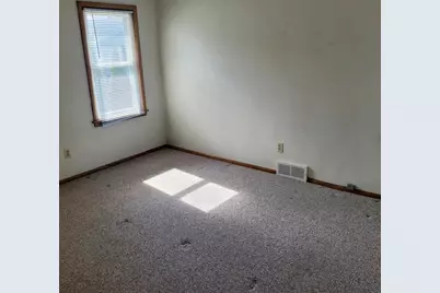 1947 Minnesota Street, Oshkosh, WI 54902 - Photo 8