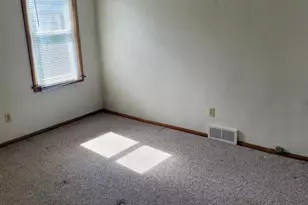 1947 Minnesota St, Oshkosh, WI 54902 - Photo 8