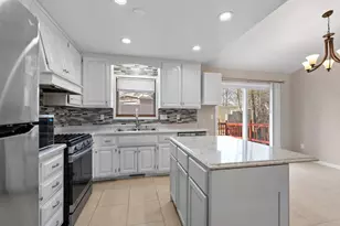 2494 Vagabond St, Green Bay, WI 54302 - Photo 8