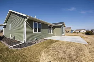 1594 Sage Xing, Oshkosh, WI 54904 - Photo 48