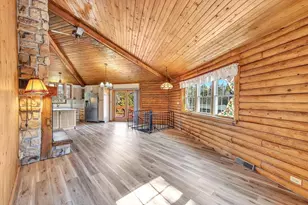 11732 Lakeshore Rd, Two Rivers, WI 54241 - Photo 12