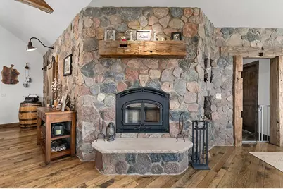 E9588 Mulroy Road, Mukwa, WI 54961 - Photo 10