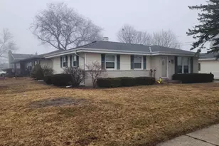 736 Sydney Dr, Racine, WI 53402 - Photo 8