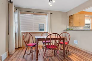 138 Hazel St, Neenah, WI 54956 - Photo 6