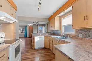 138 Hazel St, Neenah, WI 54956 - Photo 12