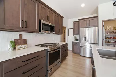 2875 E Turquoise Lane, Appleton, WI 54913 - Photo 12