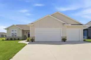 2875 E Turquoise Ln, Appleton, WI 54913 - Photo 2