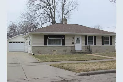 1011 E Lindbergh Street, Appleton, WI 54911 - Photo 1
