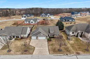 345 Crosswinds Ln, Green Bay, WI 54311 - Photo 50