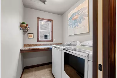 345 Crosswinds Lane, Green Bay, WI 54311 - Photo 34