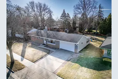 1425 W 3rd Avenue, Oshkosh, WI 54902 - Photo 32