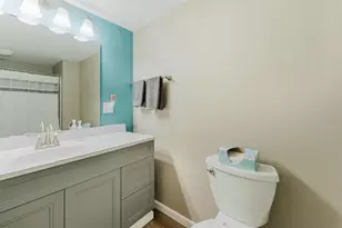 1425 W 3rd Ave, Oshkosh, WI 54902 - Photo 20