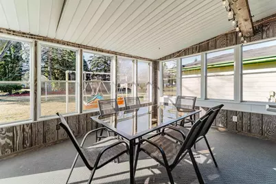 1425 W 3rd Avenue, Oshkosh, WI 54902 - Photo 24