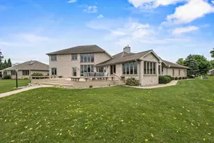 2516 Van Rite Ct, Green Bay, WI 54301 - Photo 2