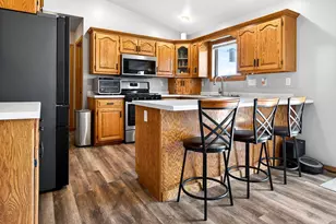 2425 Royal Bay Ridge Rd, New Franken, WI 54229 - Photo 2