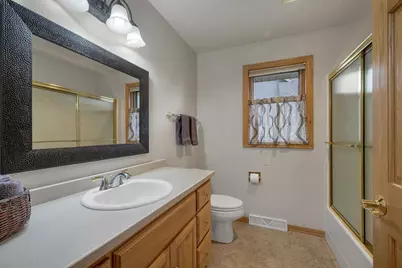 3670 Copper Oak Circle, Green Bay, WI 54313 - Photo 28