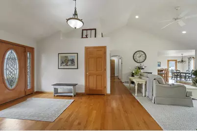 3670 Copper Oak Circle, Green Bay, WI 54313 - Photo 12