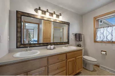 3670 Copper Oak Circle, Green Bay, WI 54313 - Photo 32