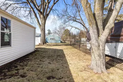 516 Winnebago Heights, Neenah, WI 54956 - Photo 38