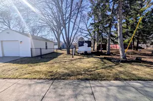 516 Winnebago Heights, Neenah, WI 54956 - Photo 12