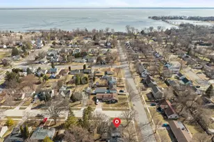 516 Winnebago Heights, Neenah, WI 54956 - Photo 6